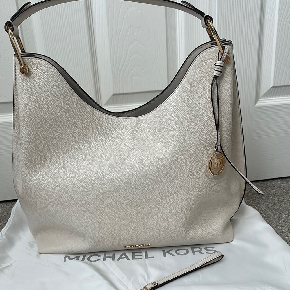 Michael Kors Cream Leather Shoulder Bag - Picture 1 of 6